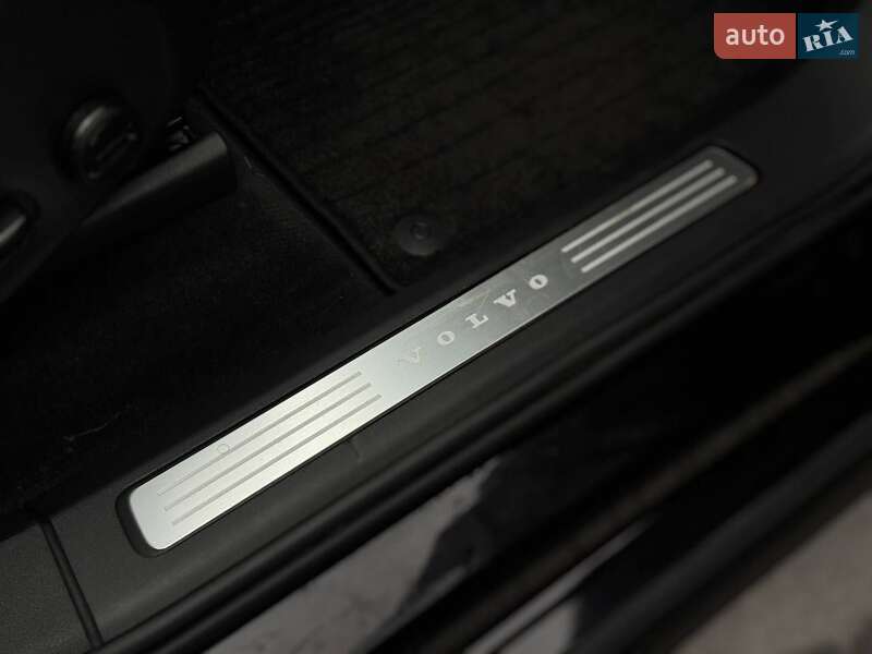 Позашляховик / Кросовер Volvo XC90 2015 в Рівному