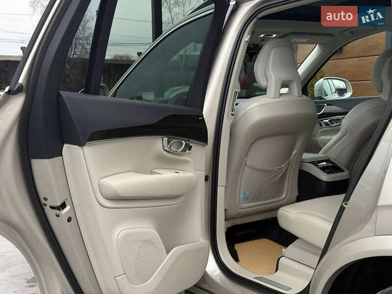 Позашляховик / Кросовер Volvo XC90 2016 в Рівному