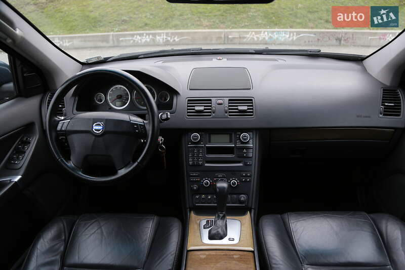 Позашляховик / Кросовер Volvo XC90 2010 в Києві