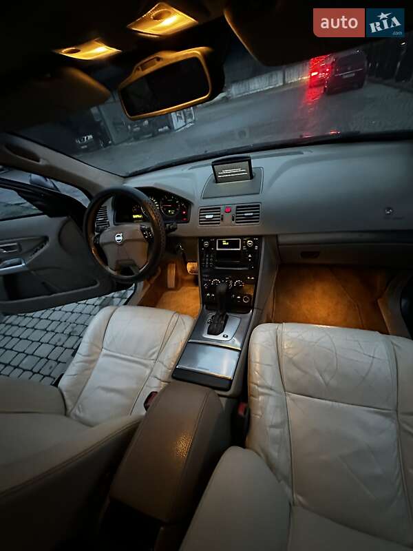 Внедорожник / Кроссовер Volvo XC90 2005 в Надворной