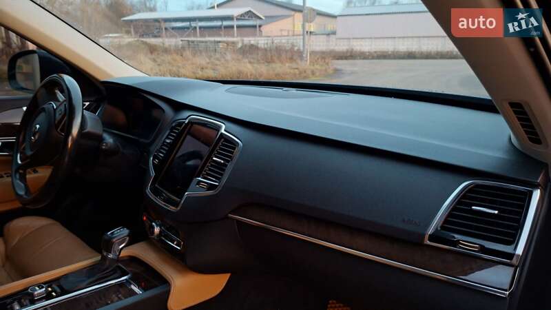 Позашляховик / Кросовер Volvo XC90 2015 в Івано-Франківську