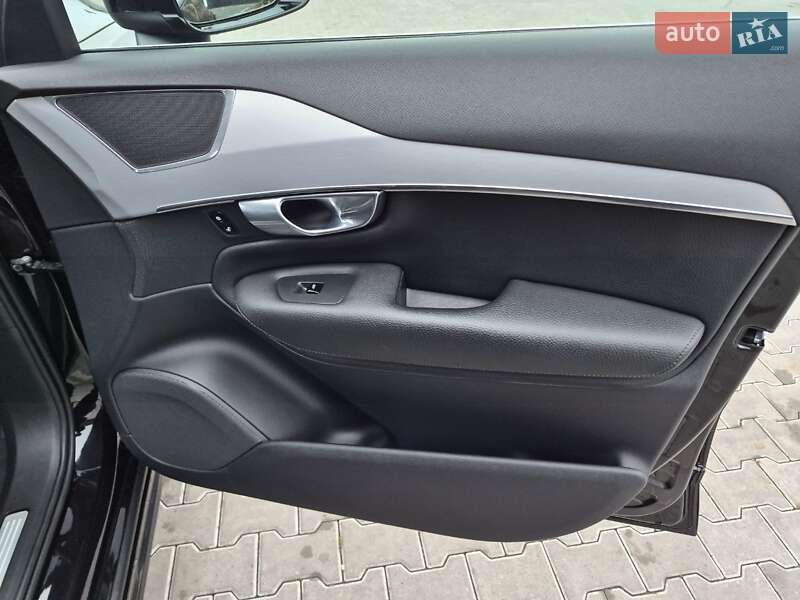 Внедорожник / Кроссовер Volvo XC90 2017 в Владимире