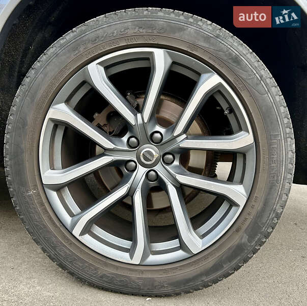 Позашляховик / Кросовер Volvo XC90 2015 в Києві