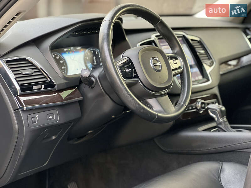 Внедорожник / Кроссовер Volvo XC90 2016 в Ивано-Франковске