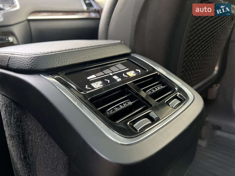 Внедорожник / Кроссовер Volvo XC90 2016 в Ивано-Франковске