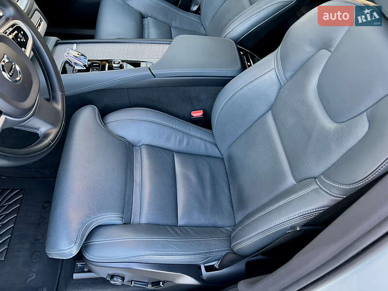 Внедорожник / Кроссовер Volvo XC90 2021 в Киеве фото 36 Внедорожник / Кроссовер Volvo XC90 2021 в Киеве