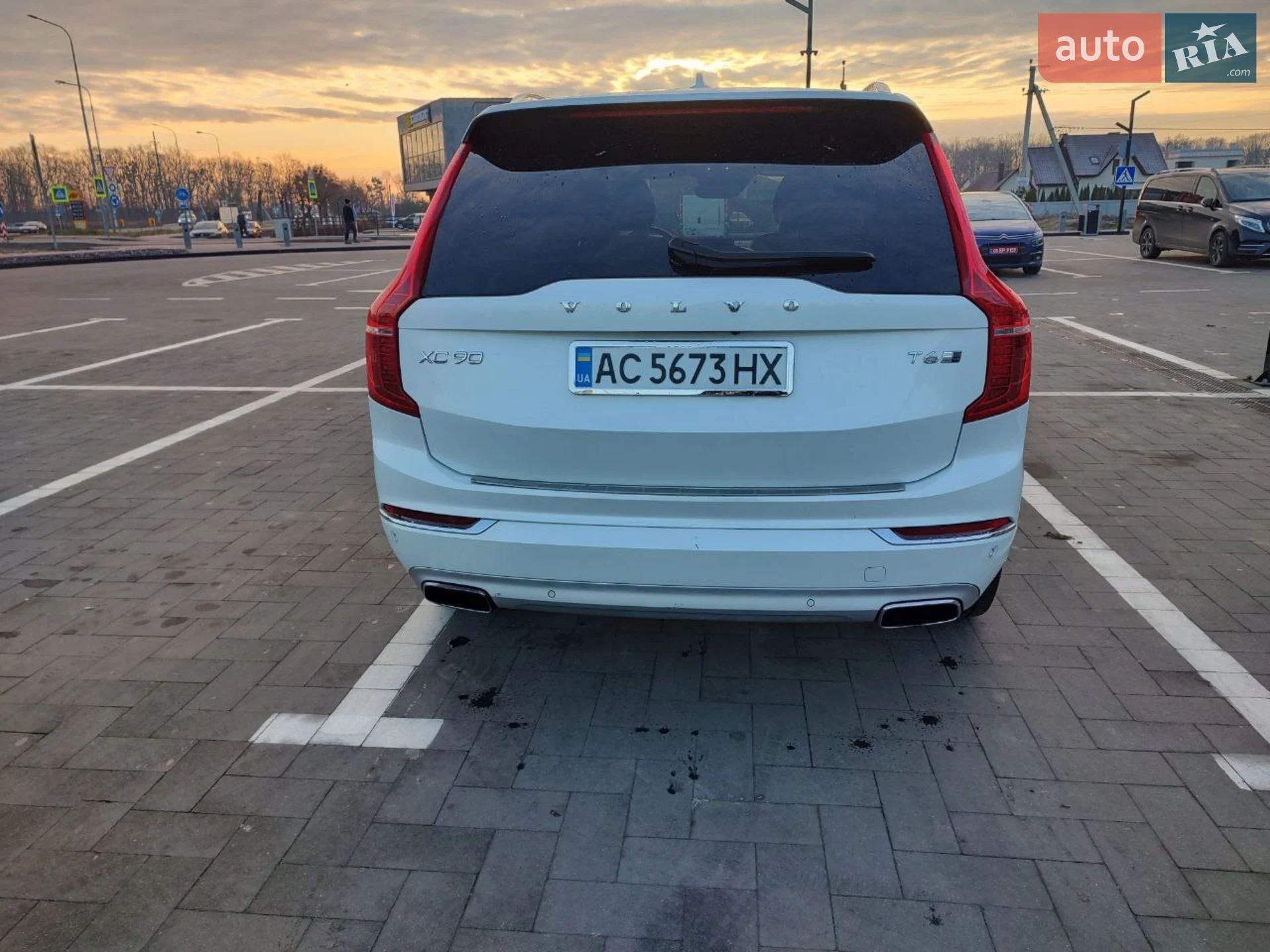 2016 Volvo XC90 - мініатюра 8