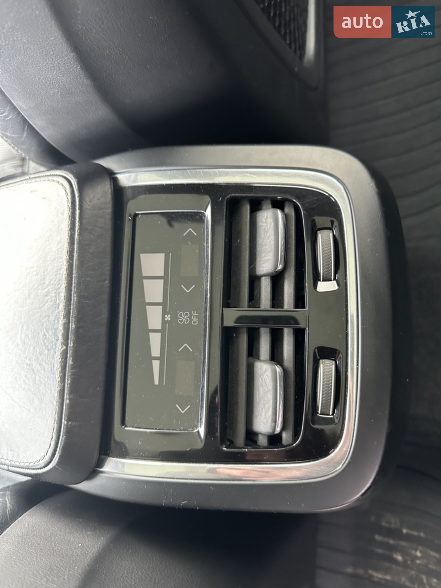 2017 Volvo XC90 - мініатюра 27