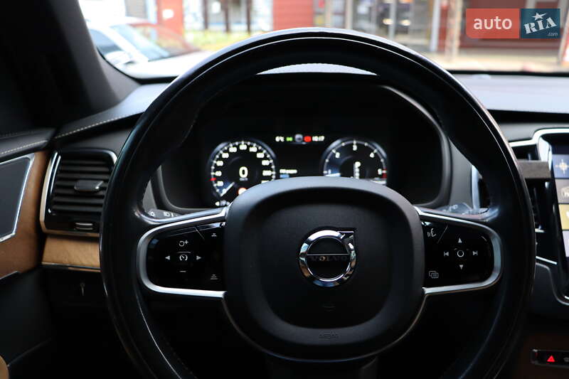 Внедорожник / Кроссовер Volvo XC90 2017 в Львове