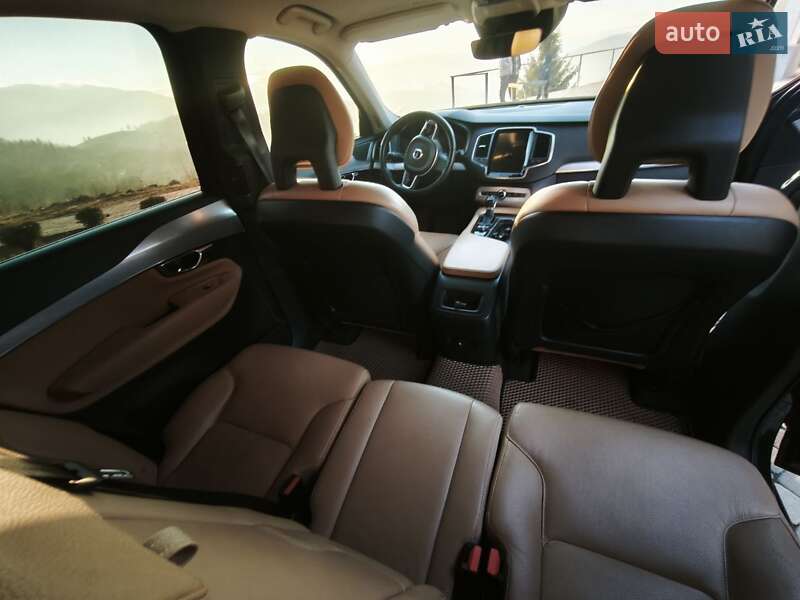 Внедорожник / Кроссовер Volvo XC90 2016 в Межгорье