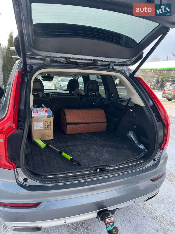 Внедорожник / Кроссовер Volvo XC90 2015 в Киеве