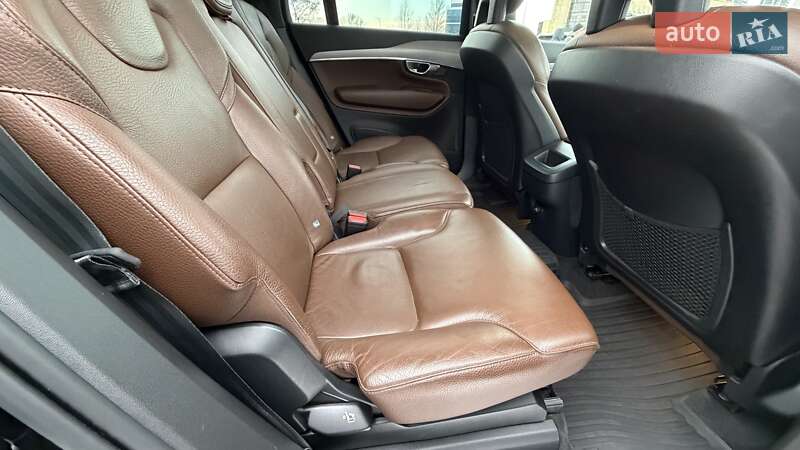 Позашляховик / Кросовер Volvo XC90 2019 в Києві фото 27 Позашляховик / Кросовер Volvo XC90 2019 в Києві
