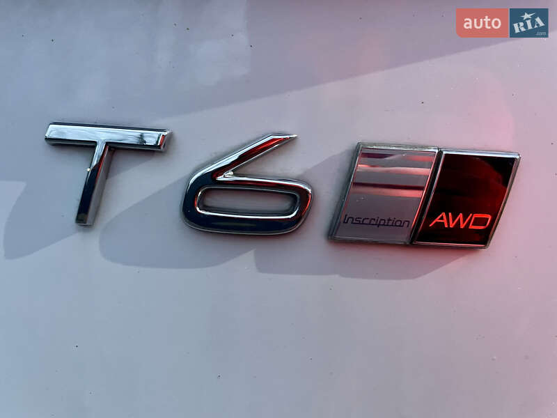 Внедорожник / Кроссовер Volvo XC90 2017 в Полонном