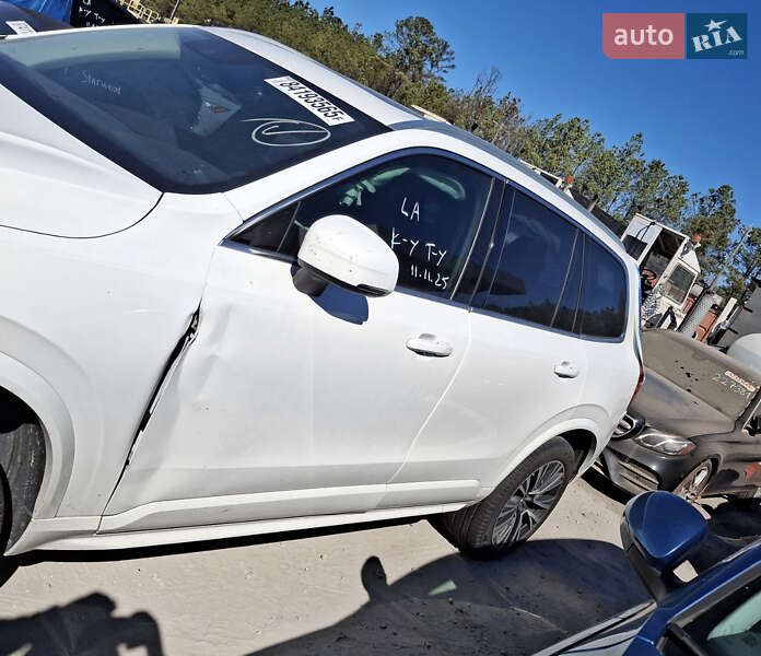Позашляховик / Кросовер Volvo XC90 2020 в Львові фото 8 Позашляховик / Кросовер Volvo XC90 2020 в Львові