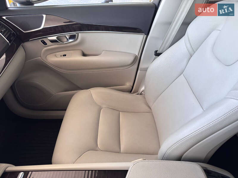 Внедорожник / Кроссовер Volvo XC90 2017 в Одессе фото 23 Внедорожник / Кроссовер Volvo XC90 2017 в Одессе