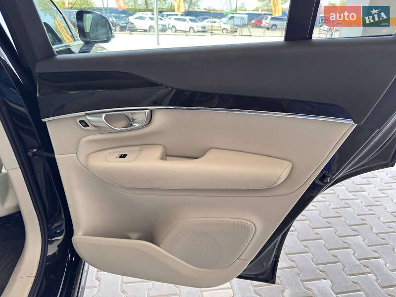 Внедорожник / Кроссовер Volvo XC90 2017 в Одессе фото 35 Внедорожник / Кроссовер Volvo XC90 2017 в Одессе