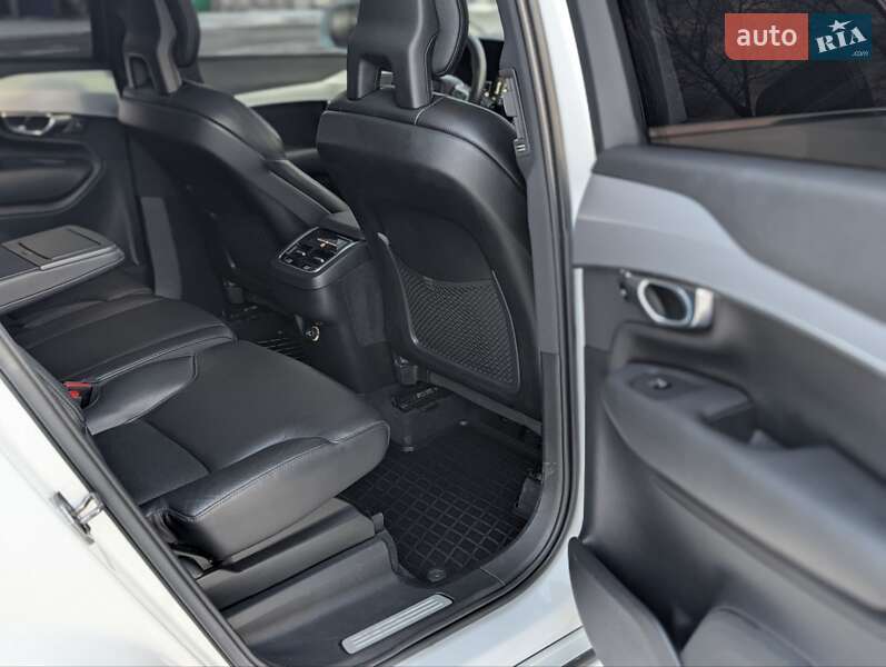 Внедорожник / Кроссовер Volvo XC90 2018 в Коломые