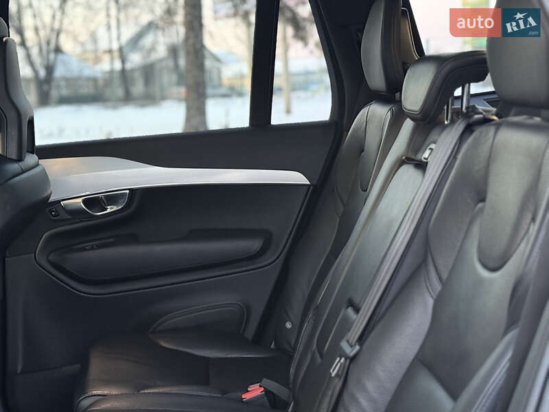 Внедорожник / Кроссовер Volvo XC90 2017 в Староконстантинове