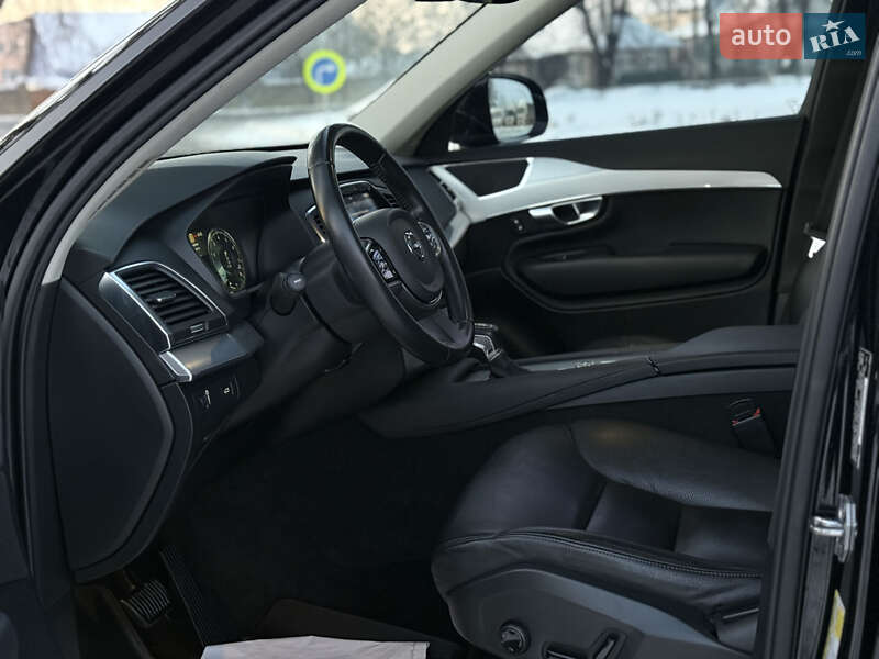 Внедорожник / Кроссовер Volvo XC90 2017 в Староконстантинове