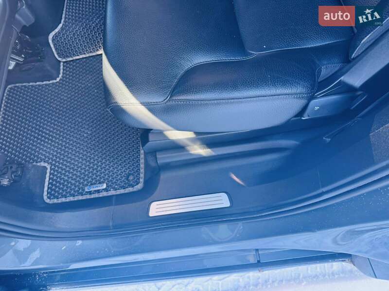 Внедорожник / Кроссовер Volvo XC90 2016 в Харькове