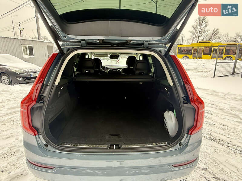 Внедорожник / Кроссовер Volvo XC90 2019 в Киеве