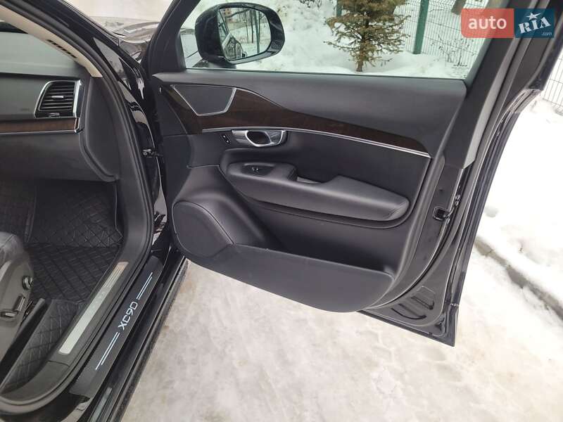 Внедорожник / Кроссовер Volvo XC90 2016 в Ивано-Франковске фото 6 Внедорожник / Кроссовер Volvo XC90 2016 в Ивано-Франковске