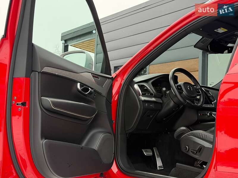 Внедорожник / Кроссовер Volvo XC90 2016 в Ровно