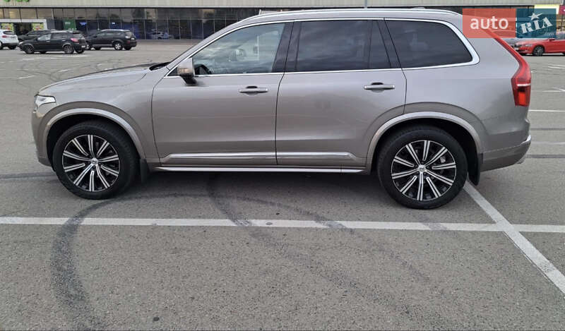 Volvo XC90 2020