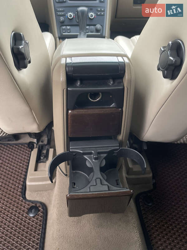 Внедорожник / Кроссовер Volvo XC90 2010 в Житомире