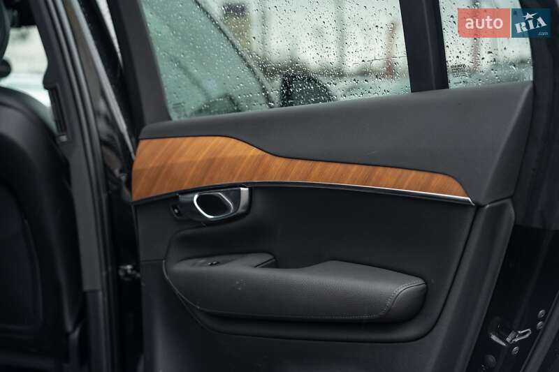 Внедорожник / Кроссовер Volvo XC90 2022 в Черновцах