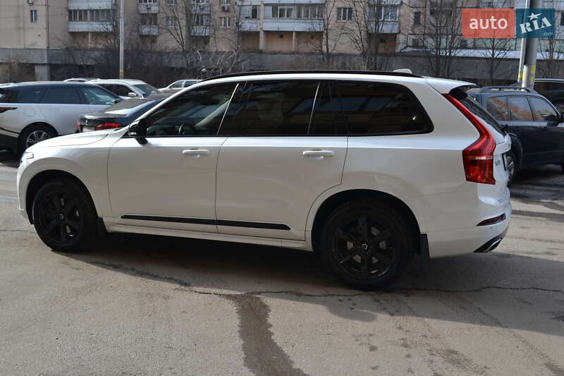 Внедорожник / Кроссовер Volvo XC90 2019 в Киеве
