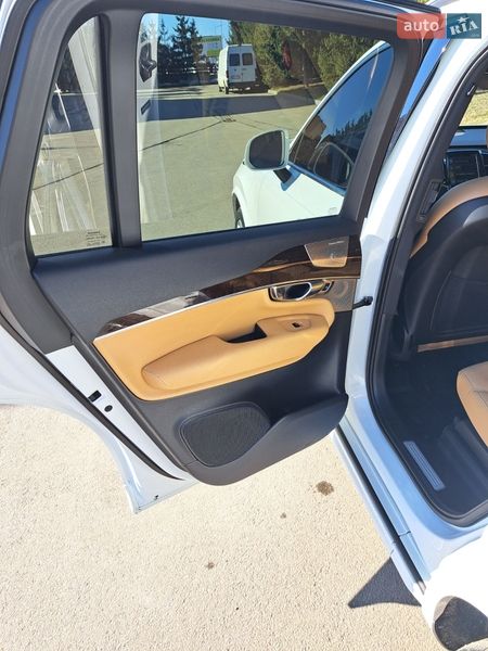 Внедорожник / Кроссовер Volvo XC90 2016 в Тернополе