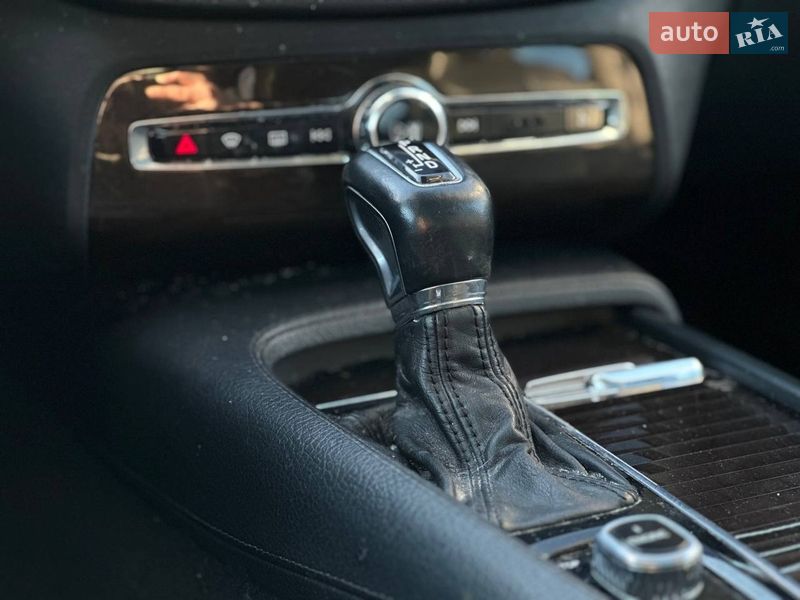 Внедорожник / Кроссовер Volvo XC90 2015 в Луцке