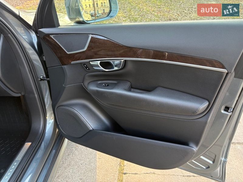 Внедорожник / Кроссовер Volvo XC90 2018 в Львове