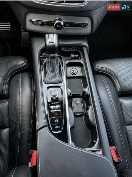 Позашляховик / Кросовер Volvo XC90 2016 в Хмельницькому