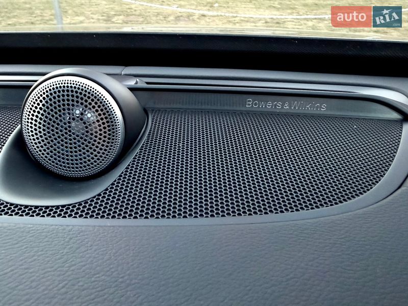 Внедорожник / Кроссовер Volvo XC90 2024 в Киеве