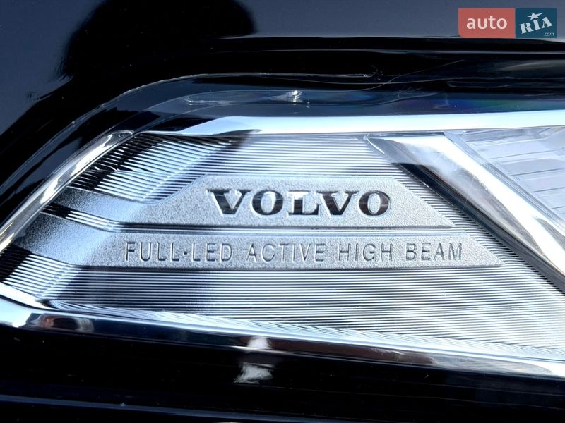 Внедорожник / Кроссовер Volvo XC90 2024 в Киеве