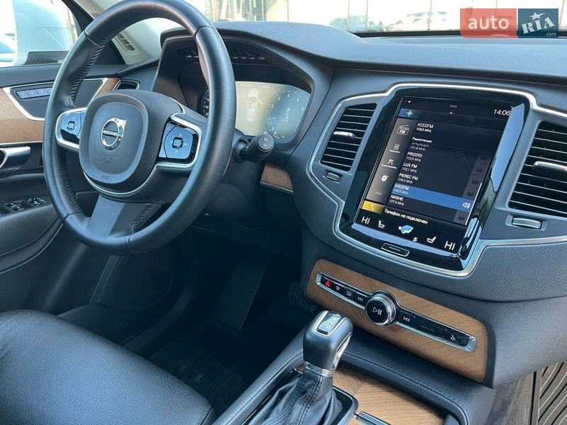 Внедорожник / Кроссовер Volvo XC90 2021 в Киеве