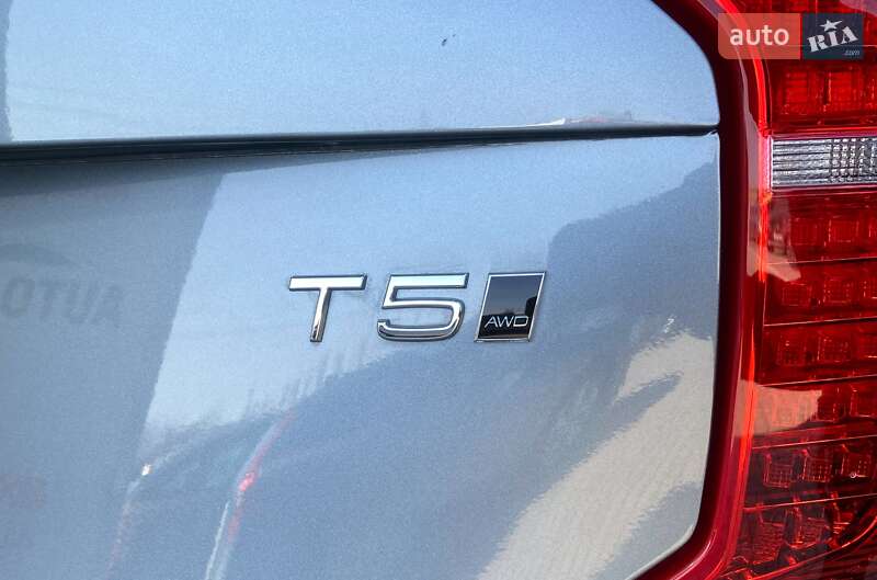 Внедорожник / Кроссовер Volvo XC90 2017 в Львове