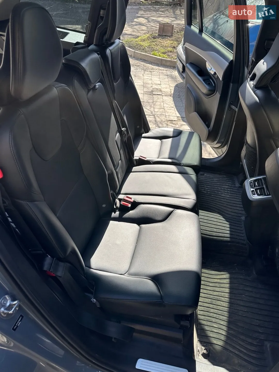 2022 Volvo XC90 - мініатюра 14