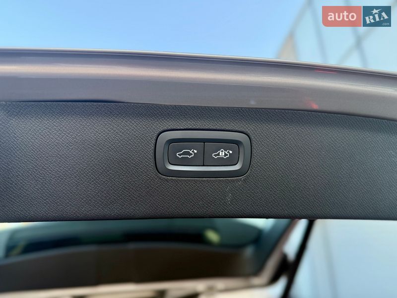 Внедорожник / Кроссовер Volvo XC90 2023 в Харькове