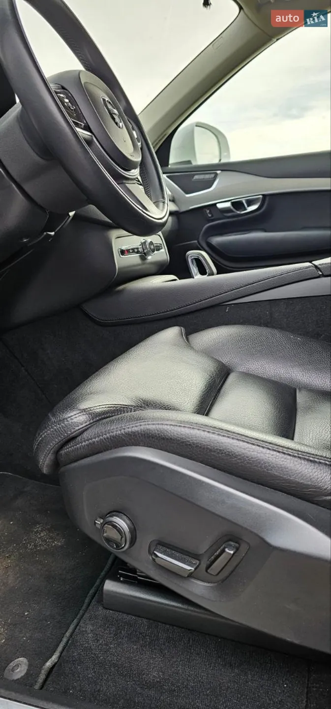 2021 Volvo XC90 - мініатюра 10