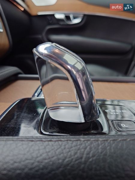 Внедорожник / Кроссовер Volvo XC90 2016 в Днепре