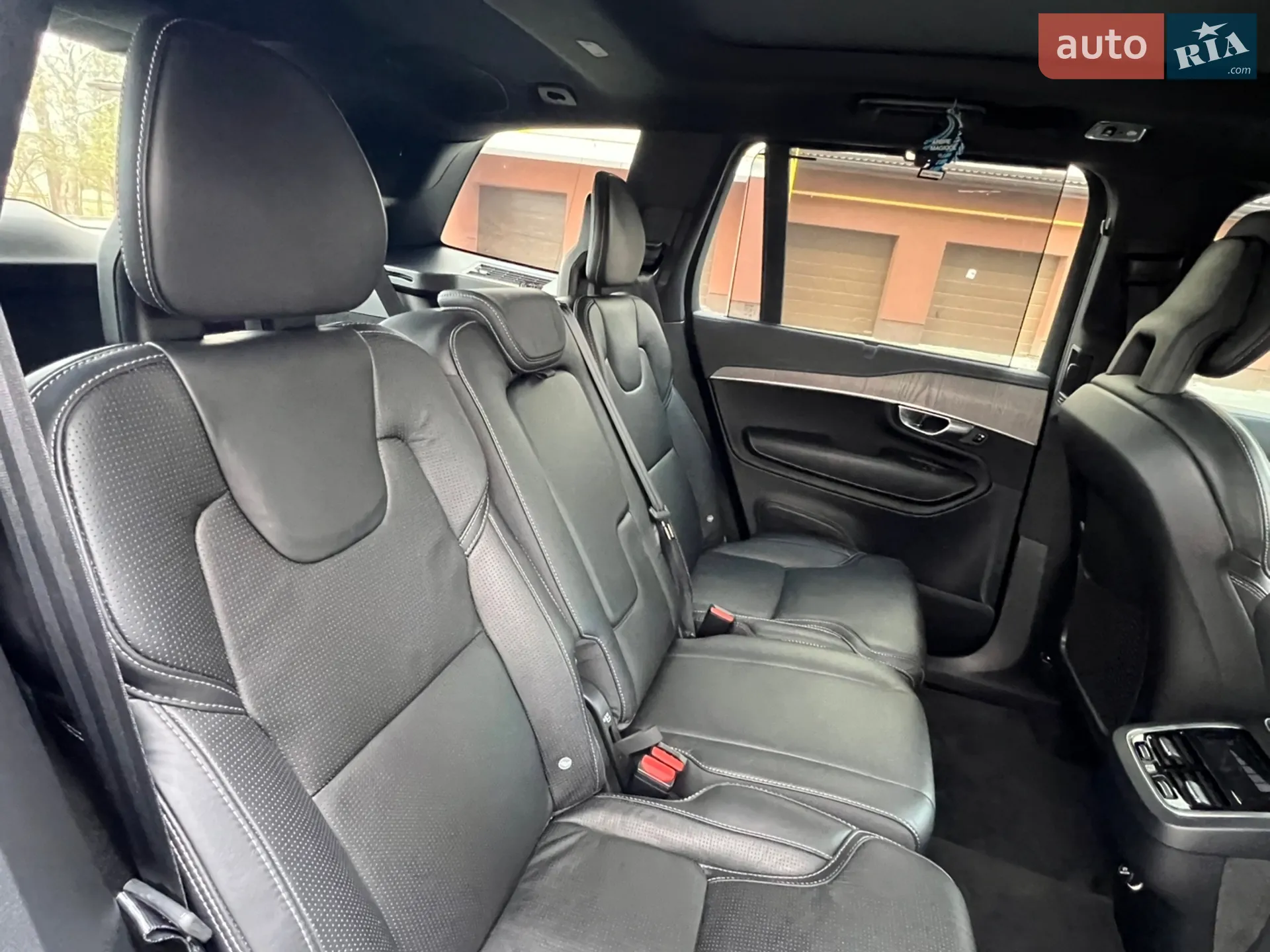 Volvo XC90 2019 VIN YV4A22PL5L1577029 фото оголошення 53 з 72