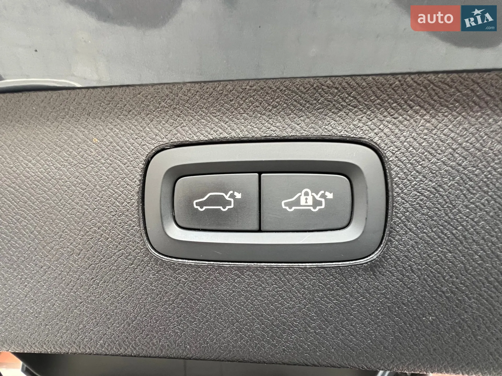 Volvo XC90 2019 VIN YV4A22PL5L1577029 фото оголошення 70 з 72