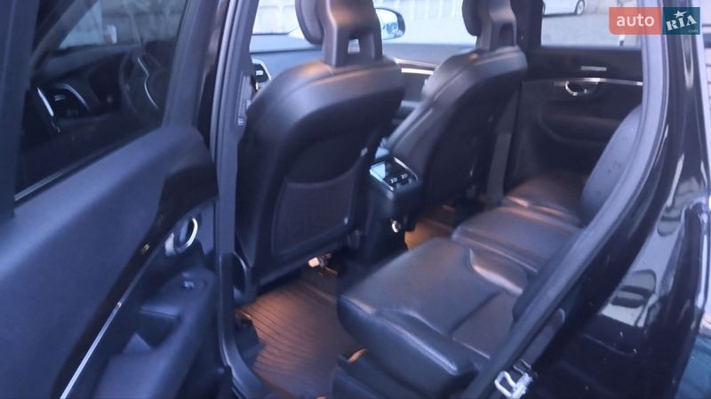 Позашляховик / Кросовер Volvo XC90 2017 в Дніпрі