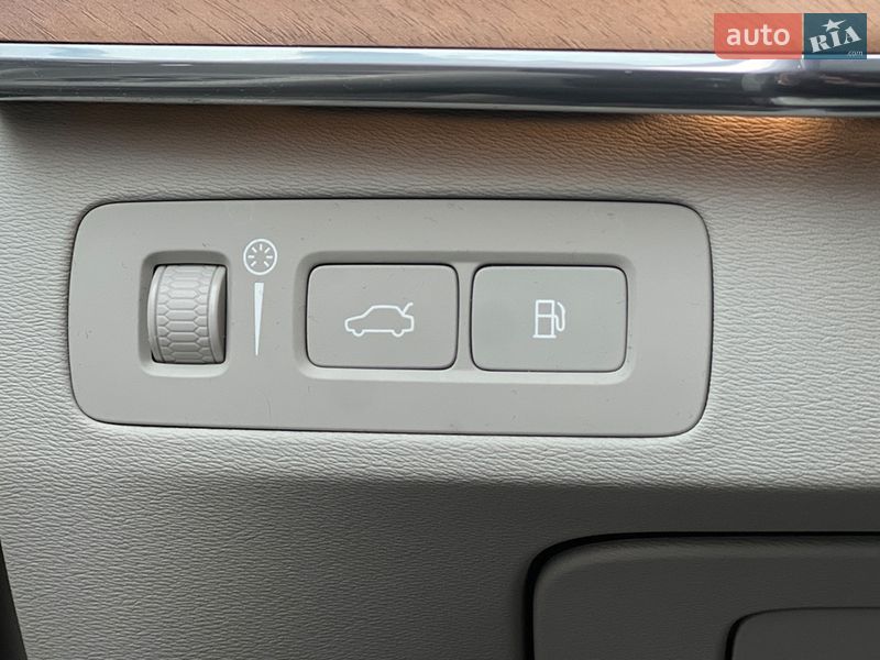 Позашляховик / Кросовер Volvo XC90 2019 в Львові