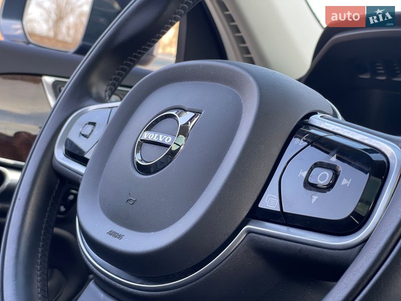 Внедорожник / Кроссовер Volvo XC90 2019 в Бердичеве