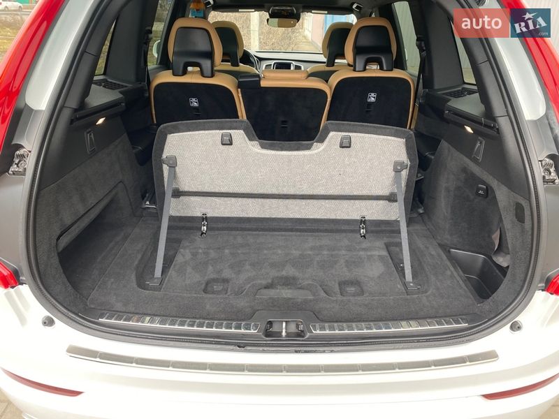 Внедорожник / Кроссовер Volvo XC90 2016 в Полтаве