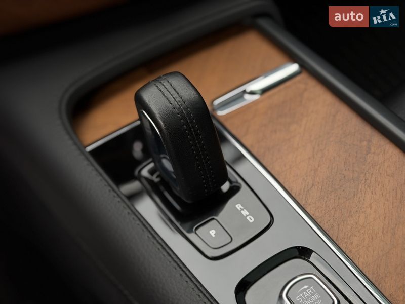 Внедорожник / Кроссовер Volvo XC90 2020 в Киеве фото 22 Внедорожник / Кроссовер Volvo XC90 2020 в Киеве